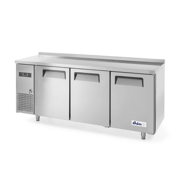 Arktic Kitchen Line Kühltisch mit drei Türen, 390 L, 291 L Nutzvolumen, 230V/270W