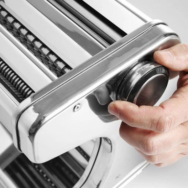 Elektrische Nudelmaschine HENDI Profi Line – 70 W, Breite 170 mm